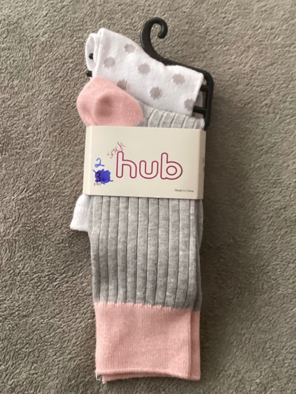 Sock Hub   Small Women’s  Crew Socks fits Size 6 to 8  Pink White Gray Dots
